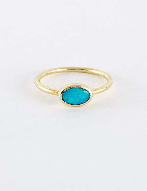 Australian Opal ring with Gold GR175