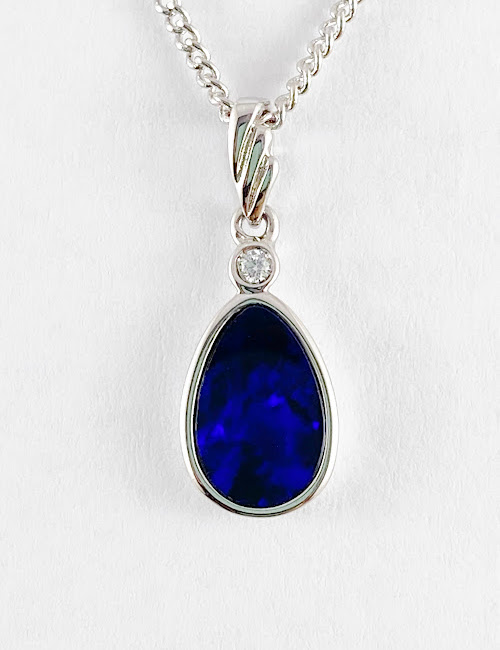 Australian opal necklace DOP472